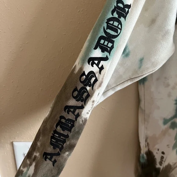 AVVA brand tie dye hoodie L - Picture 3 of 7